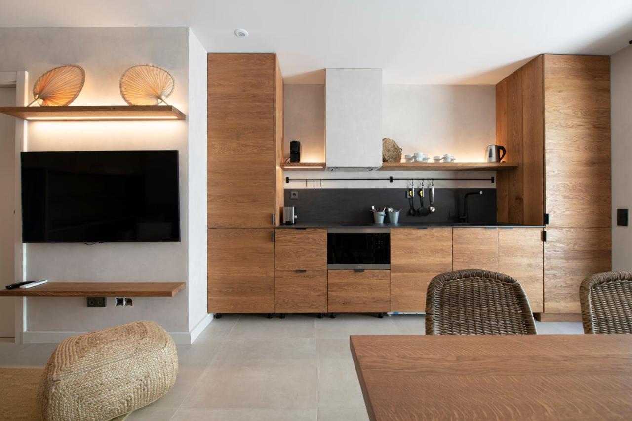 Apartamentos Balisse Castelldefels Exterior photo